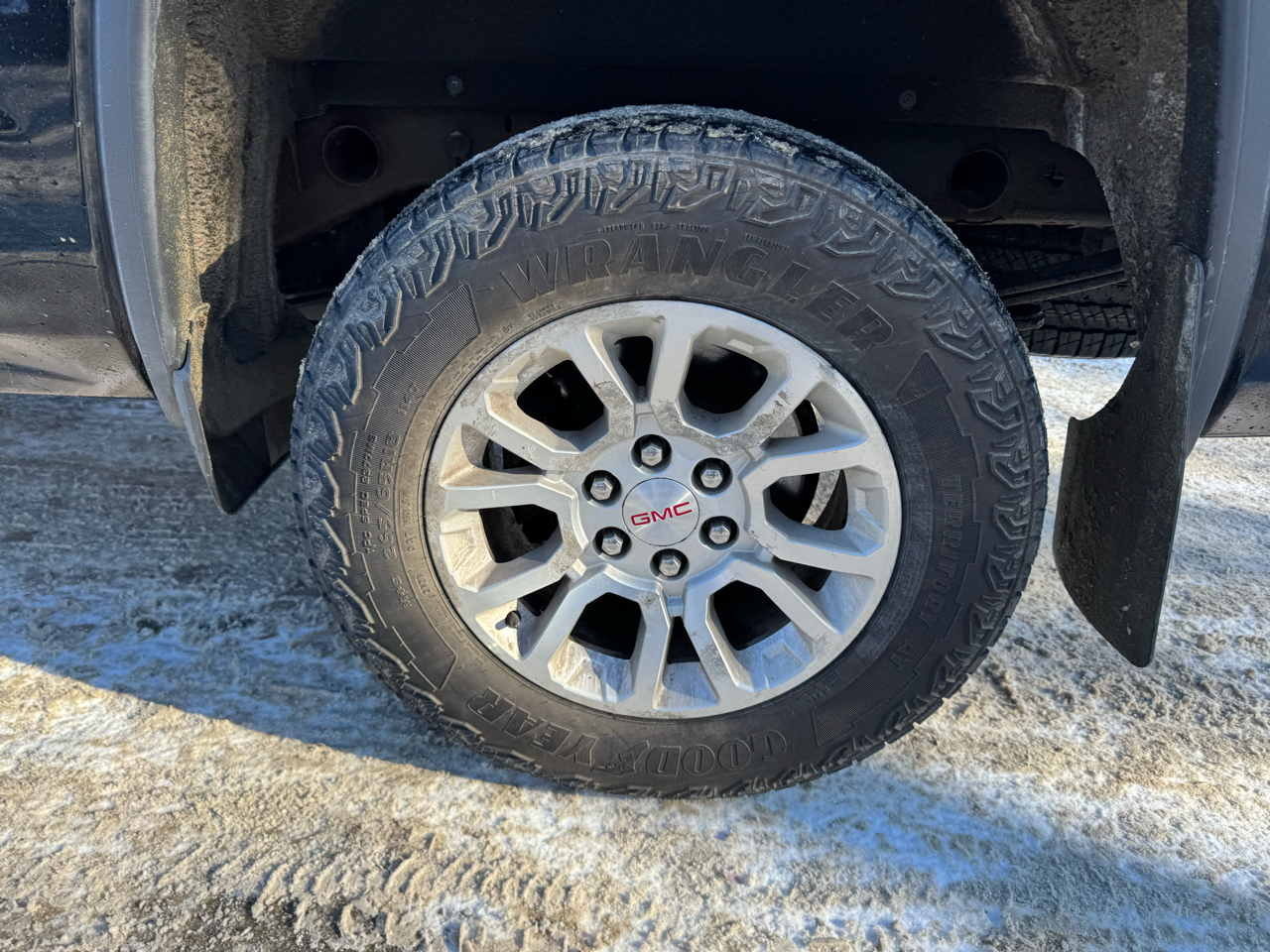 GMC Sierra 1500 4WD Double Cab 143.5" SLE 2018