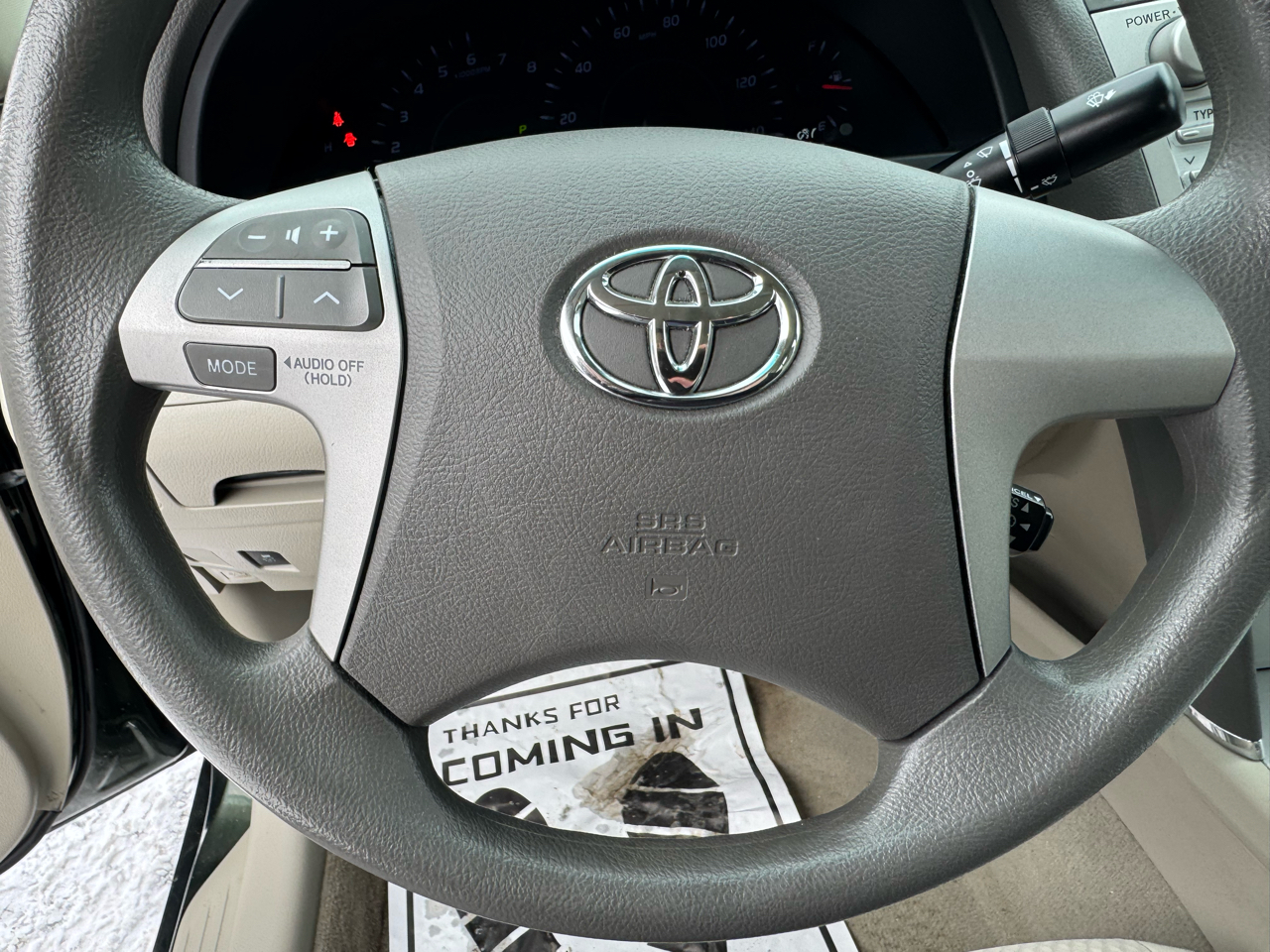 Toyota Camry 4dr Sdn I4 Auto LE (Natl) 2010