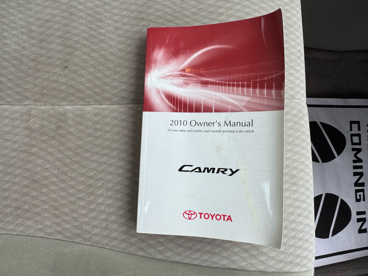 Toyota Camry 4dr Sdn I4 Auto LE (Natl) 2010