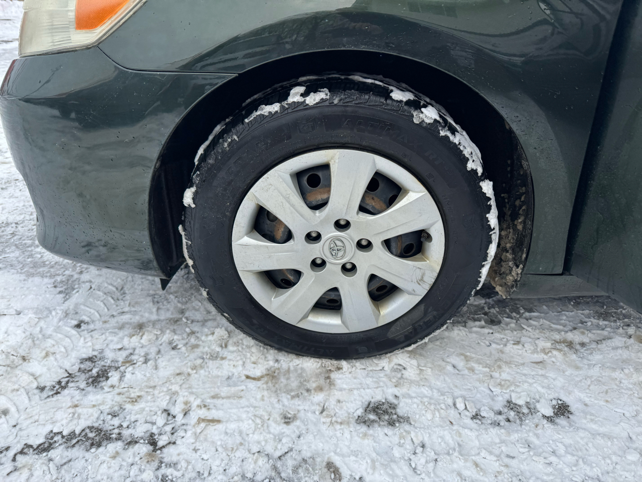 Toyota Camry 4dr Sdn I4 Auto LE (Natl) 2010