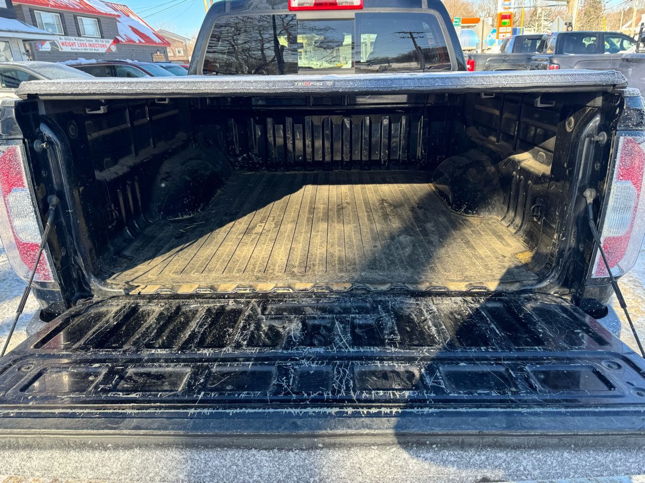 GMC Canyon 4WD Crew Cab 128.3" SLT 2018