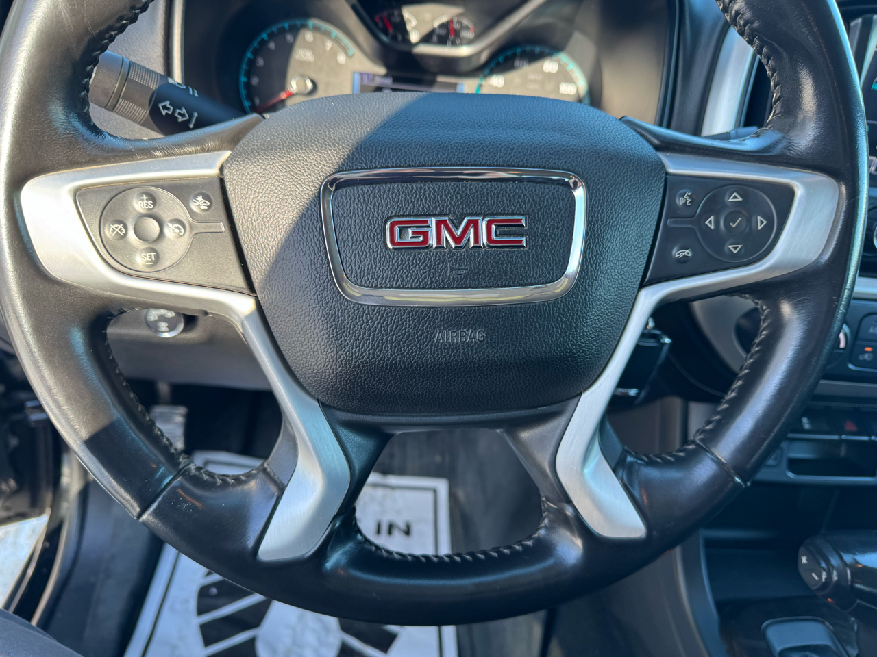 GMC Canyon 4WD Crew Cab 128.3" SLT 2018