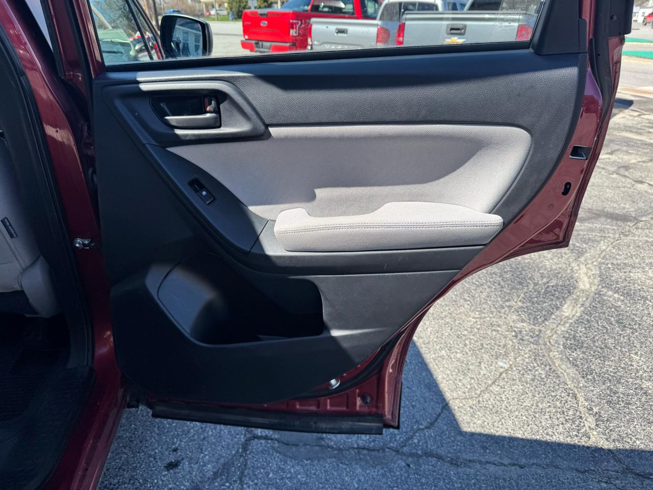 Subaru Forester 4dr Man 2.5i PZEV 2015