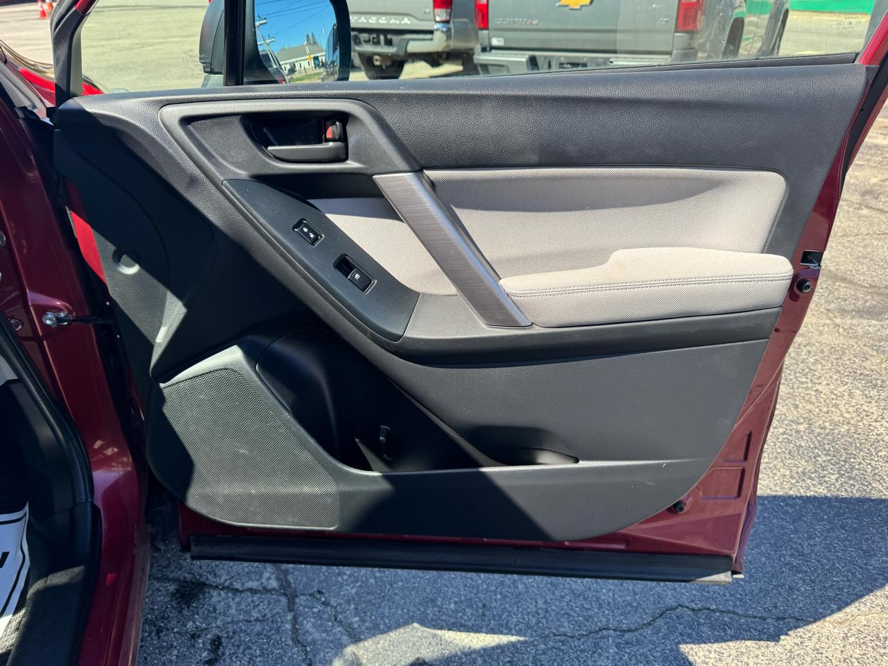 Subaru Forester 4dr Man 2.5i PZEV 2015