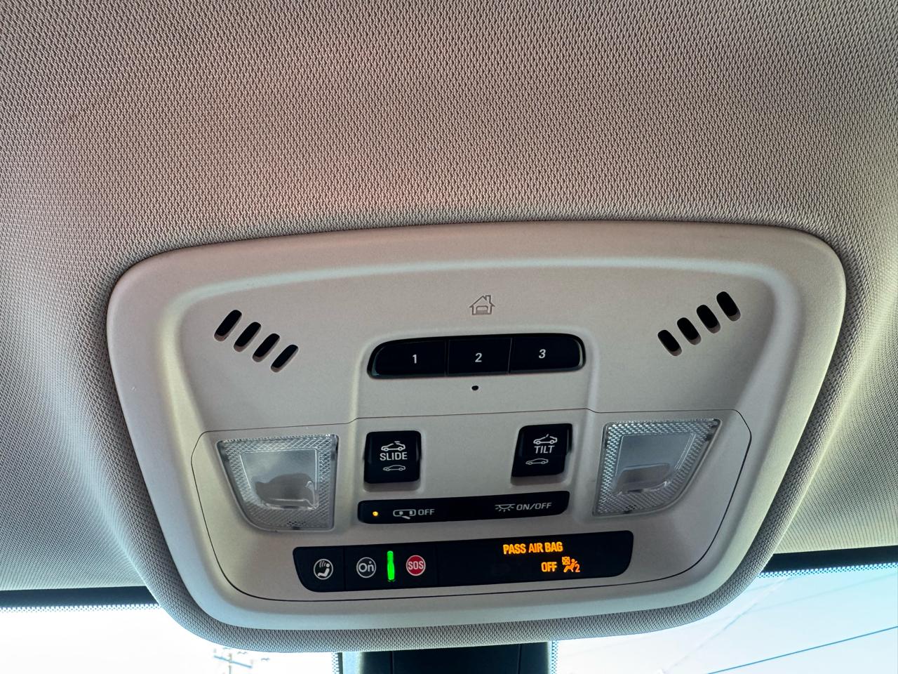 Chevrolet Traverse AWD 4dr RS 2021