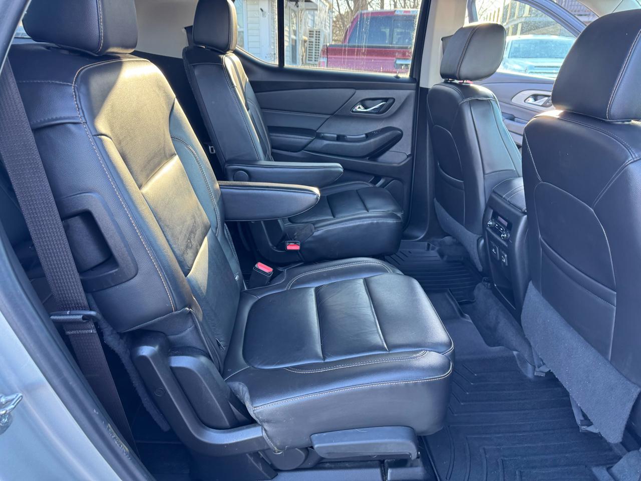 Chevrolet Traverse AWD 4dr RS 2021