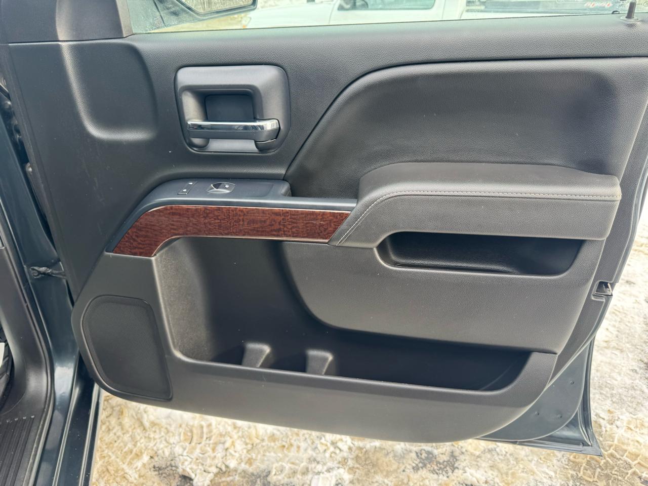 GMC Sierra 1500 4WD Double Cab 143.5" SLE 2017