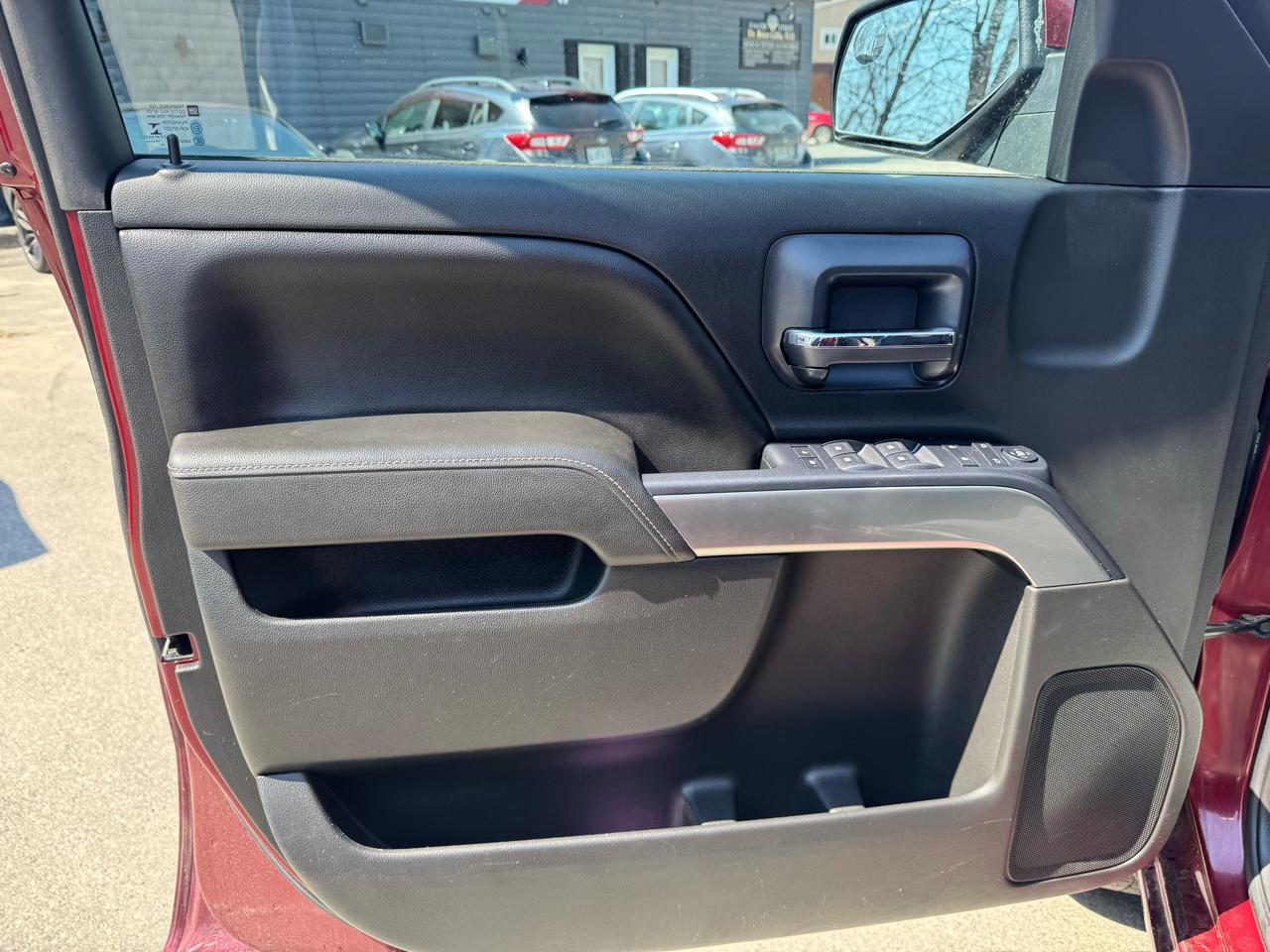 Chevrolet Silverado 1500 4WD Double Cab 143.5" LT w/1LT 2015