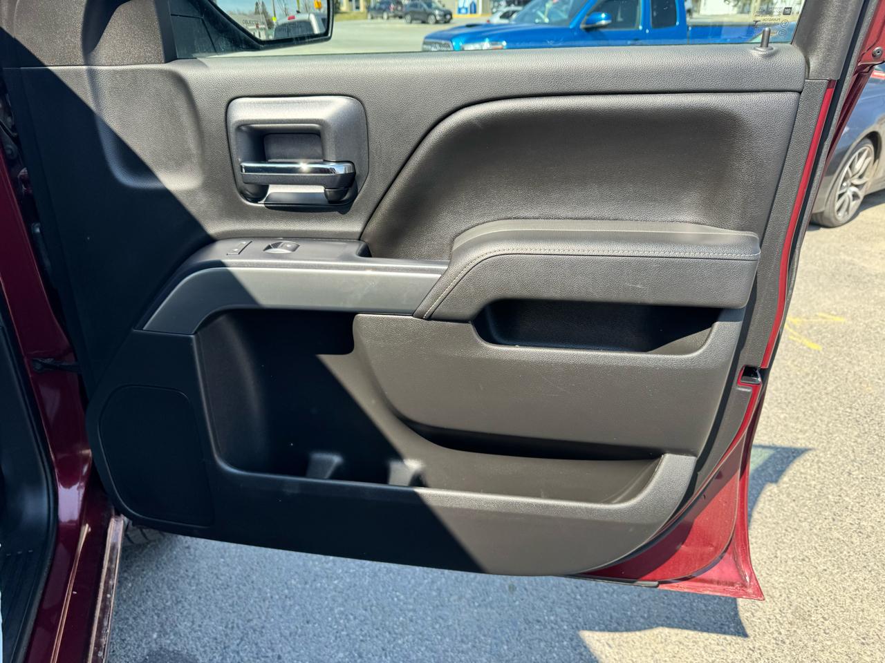 Chevrolet Silverado 1500 4WD Double Cab 143.5" LT w/1LT 2015