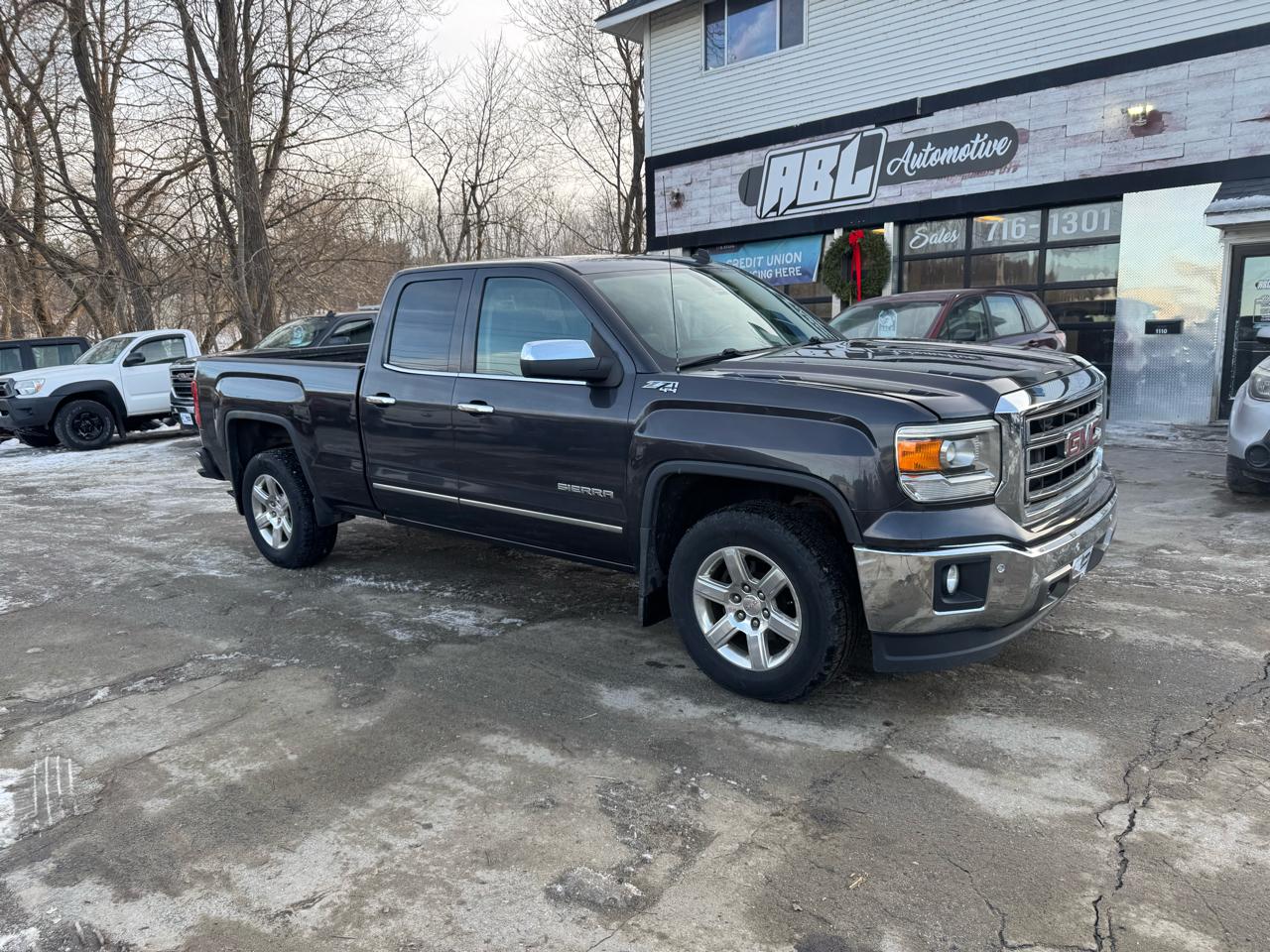 GMC Sierra 1500 4WD Double Cab 143.5" SLT 2014