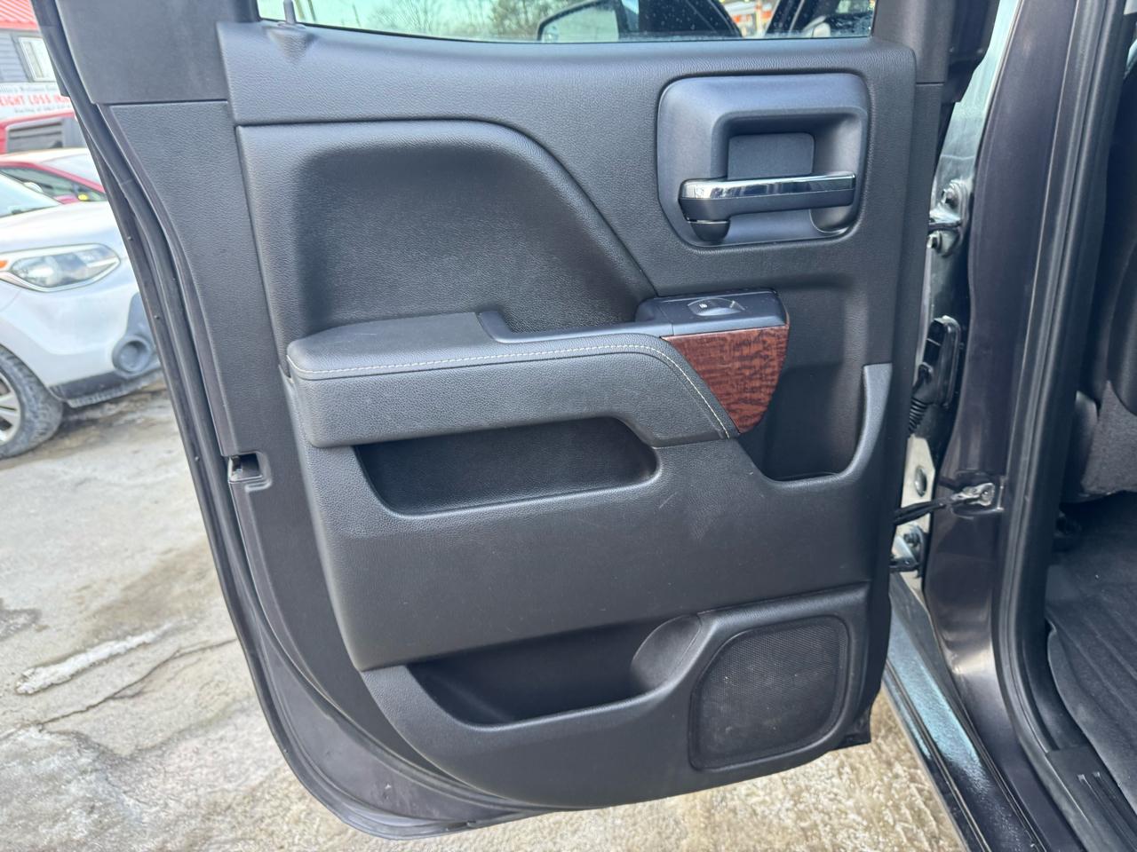 GMC Sierra 1500 4WD Double Cab 143.5" SLT 2014