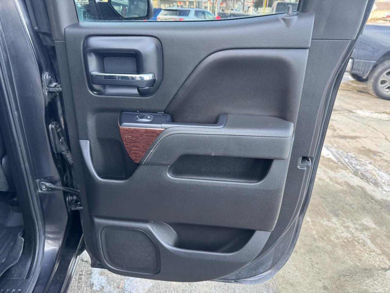 GMC Sierra 1500 4WD Double Cab 143.5" SLT 2014