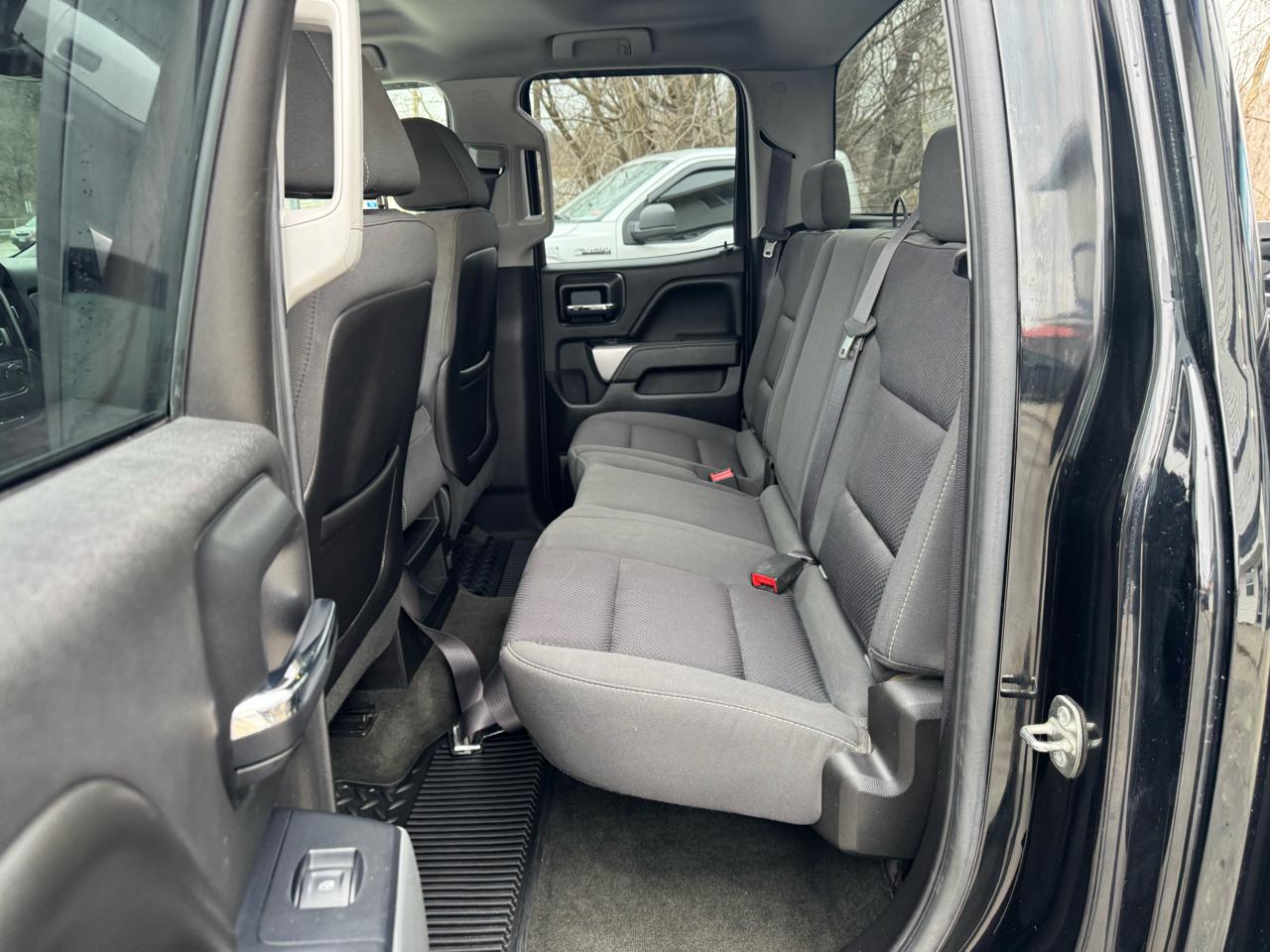 Chevrolet Silverado 1500 4WD Double Cab 143.5" LT w/2LT 2015