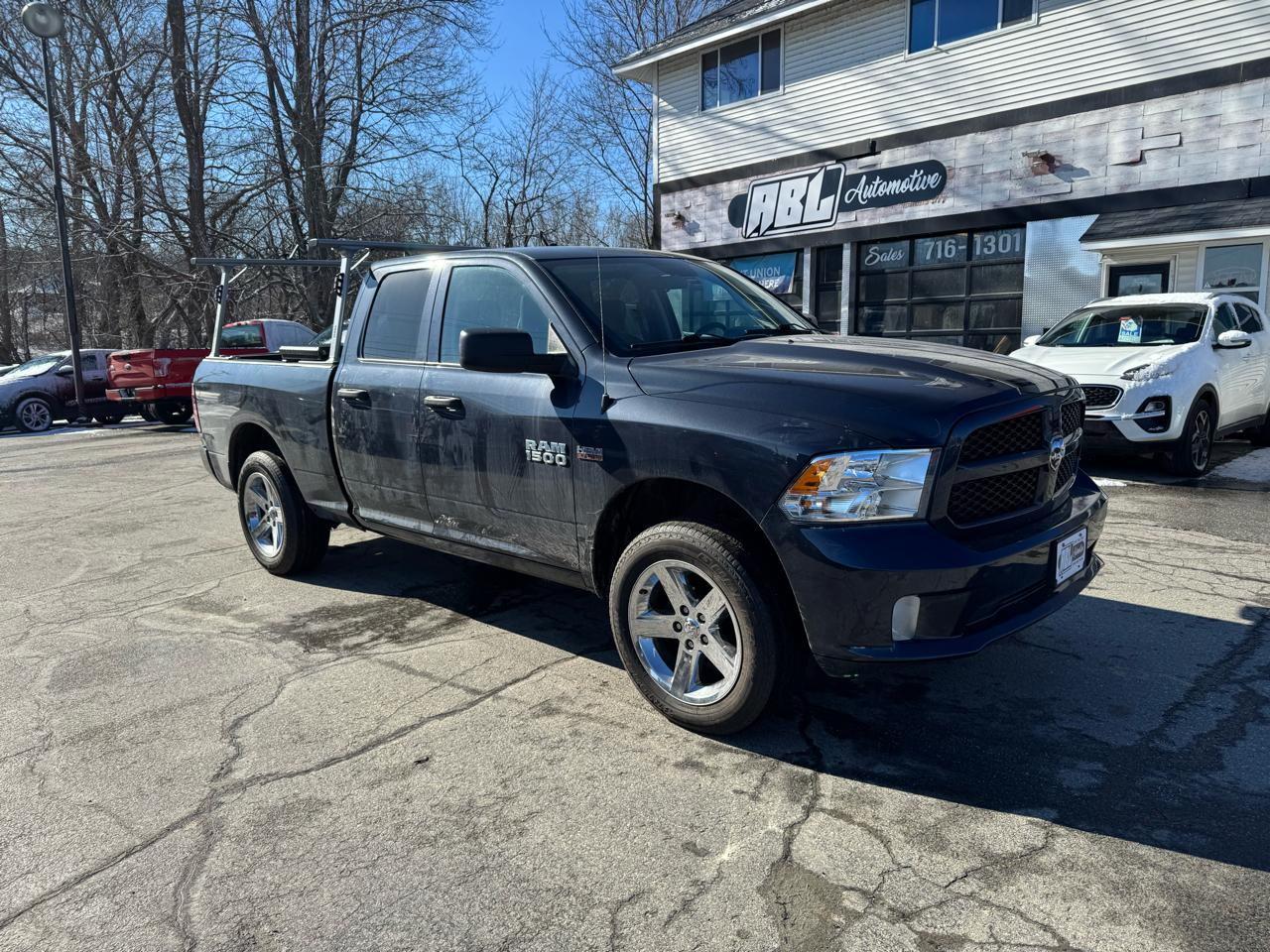 RAM 1500 Express 4x4 Quad Cab 6'4" Box 2018