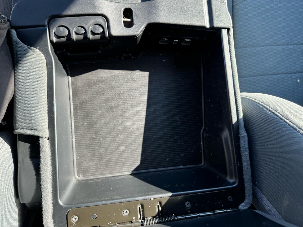 RAM 1500 Express 4x4 Quad Cab 6'4" Box 2018