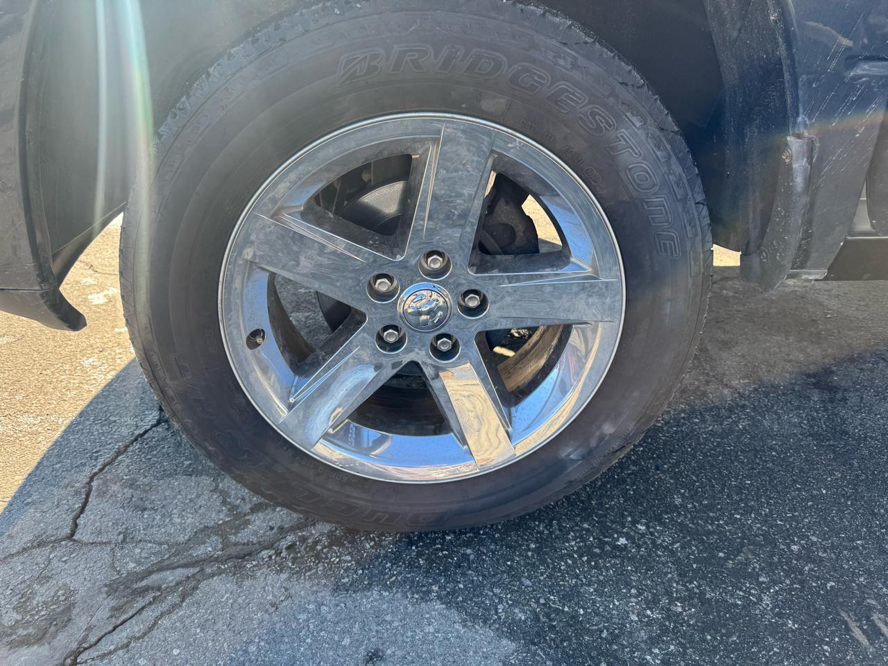 RAM 1500 Express 4x4 Quad Cab 6'4" Box 2018