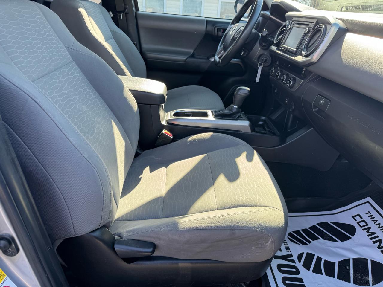 Toyota Tacoma SR5 Access Cab 6' Bed V6 4x4 AT (Natl) 2017