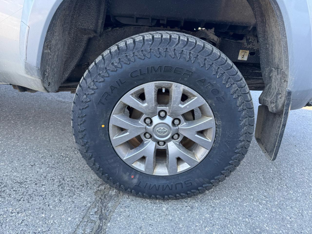 Toyota Tacoma SR5 Access Cab 6' Bed V6 4x4 AT (Natl) 2017