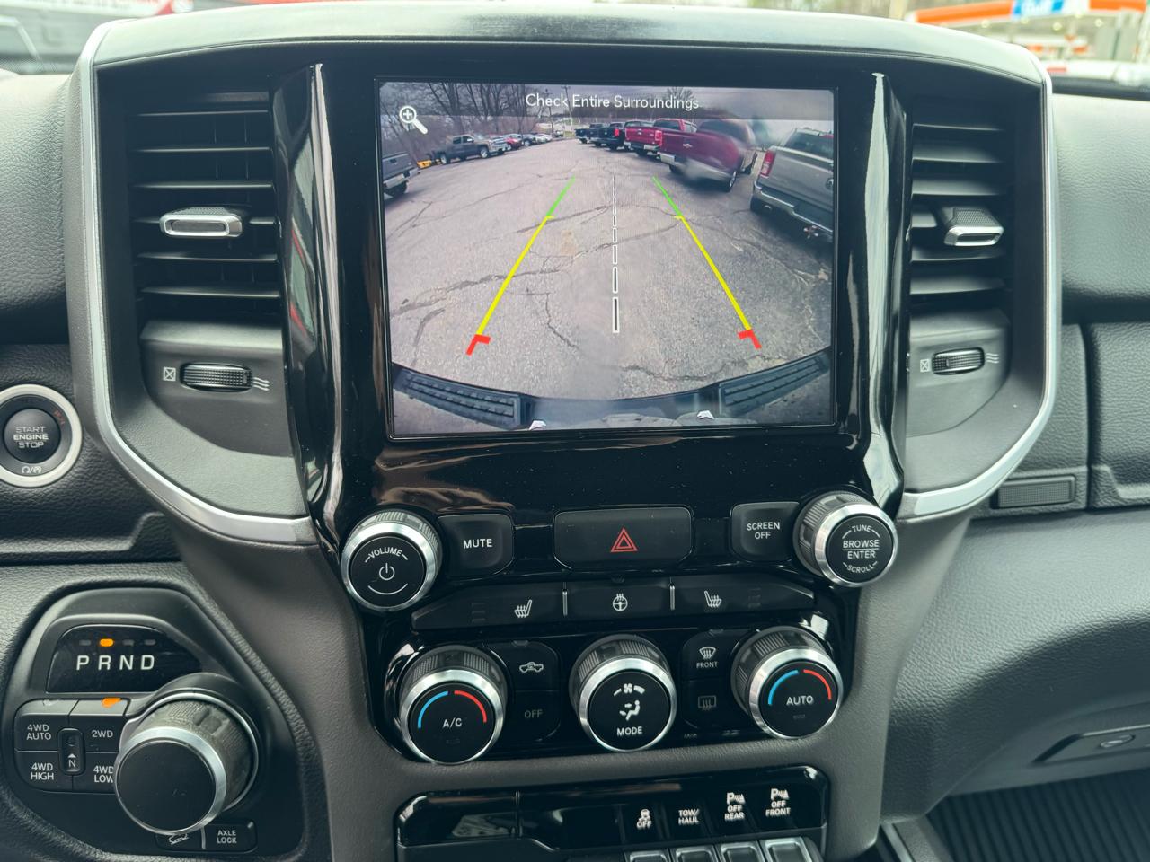 RAM 1500 Big Horn/Lone Star 4x4 Crew Cab 5'7" Box 2019