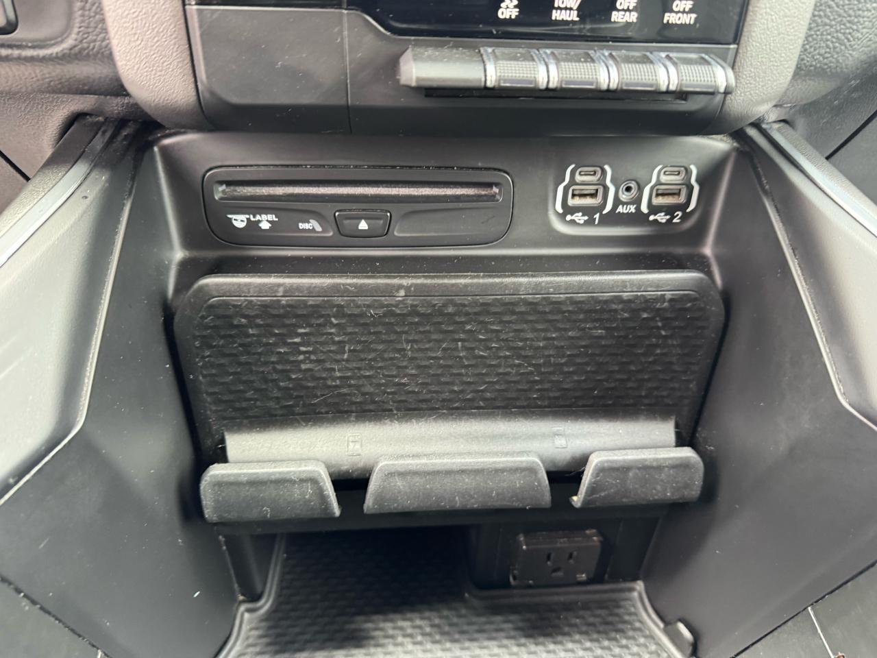 RAM 1500 Big Horn/Lone Star 4x4 Crew Cab 5'7" Box 2019