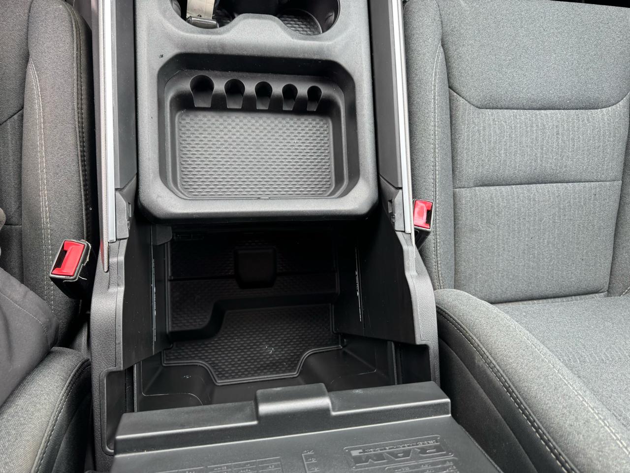 RAM 1500 Big Horn/Lone Star 4x4 Crew Cab 5'7" Box 2019