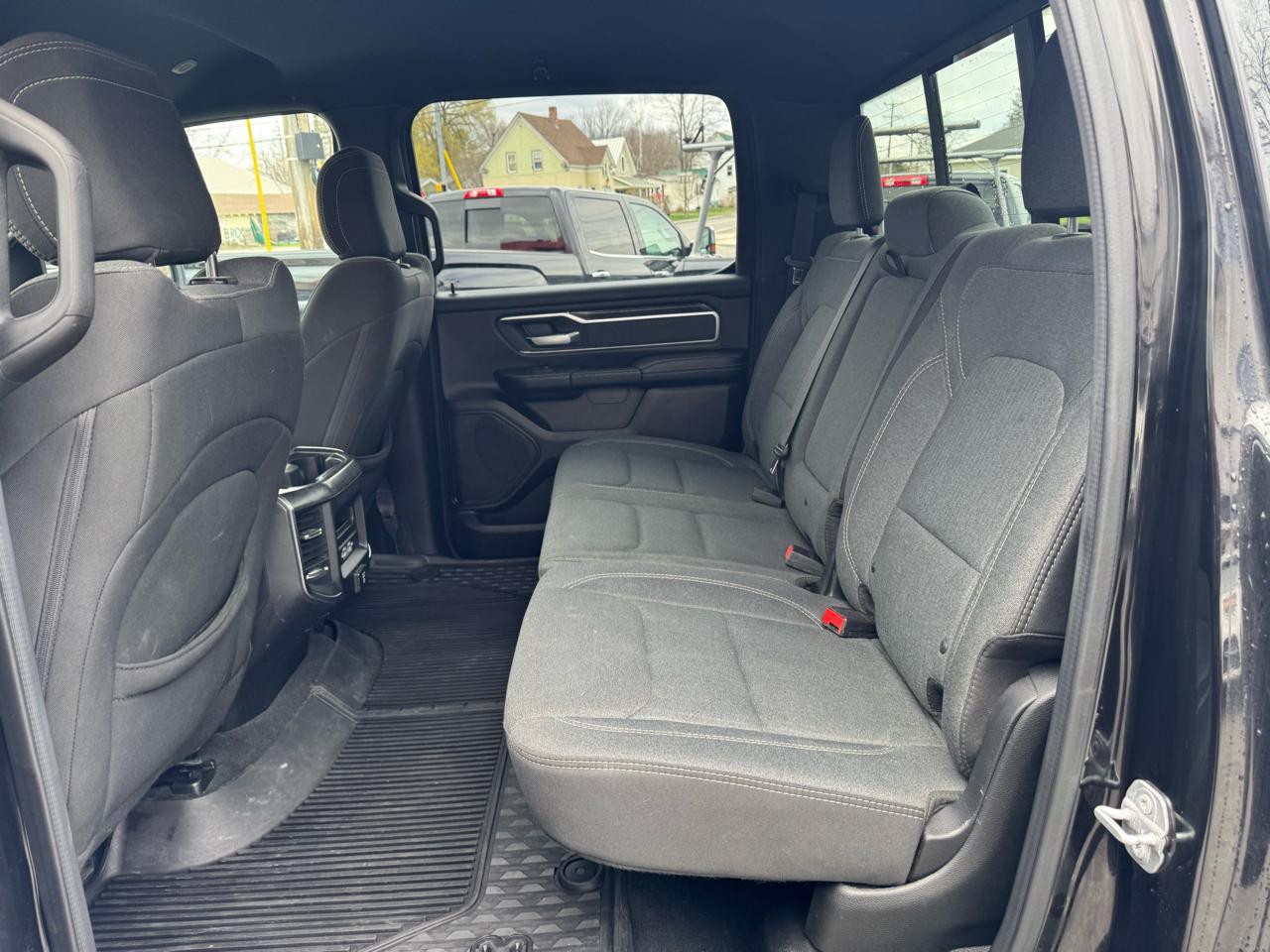 RAM 1500 Big Horn/Lone Star 4x4 Crew Cab 5'7" Box 2019