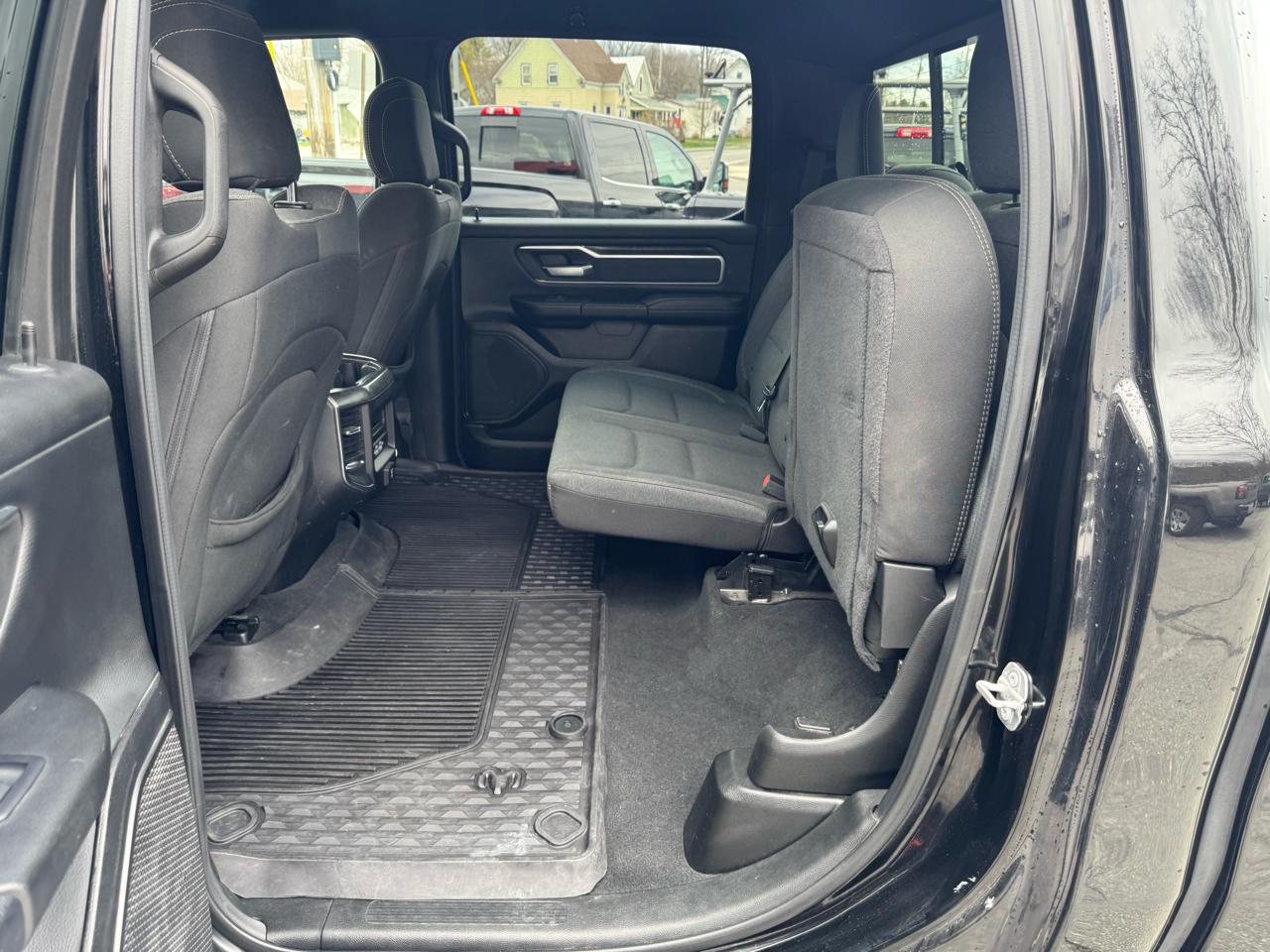 RAM 1500 Big Horn/Lone Star 4x4 Crew Cab 5'7" Box 2019
