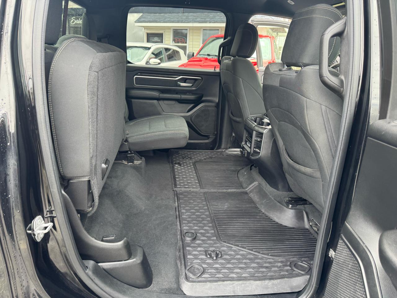 RAM 1500 Big Horn/Lone Star 4x4 Crew Cab 5'7" Box 2019