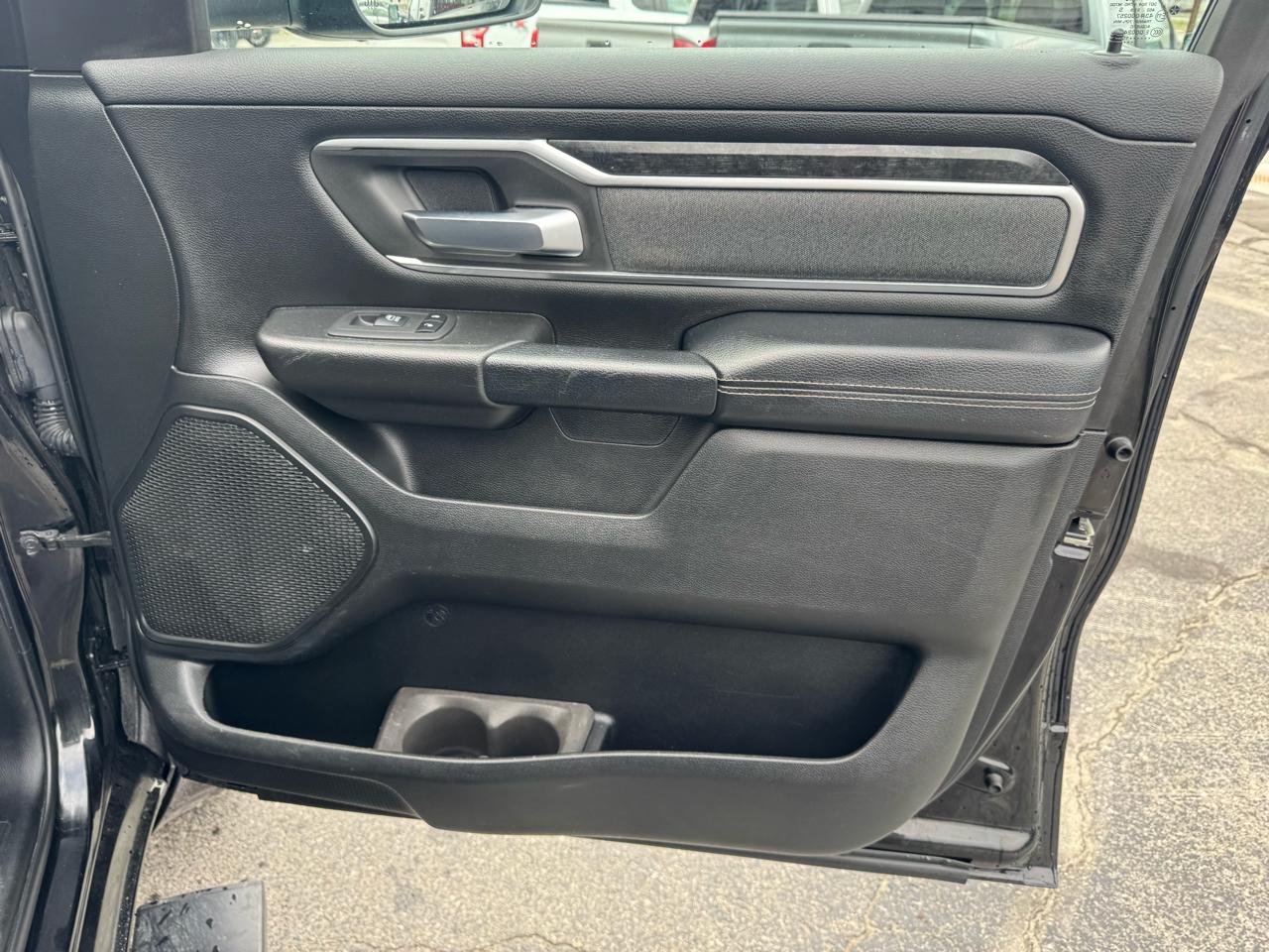 RAM 1500 Big Horn/Lone Star 4x4 Crew Cab 5'7" Box 2019