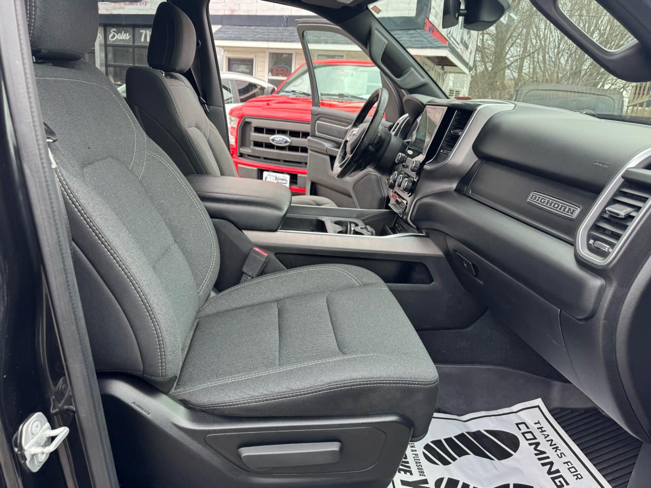 RAM 1500 Big Horn/Lone Star 4x4 Crew Cab 5'7" Box 2019