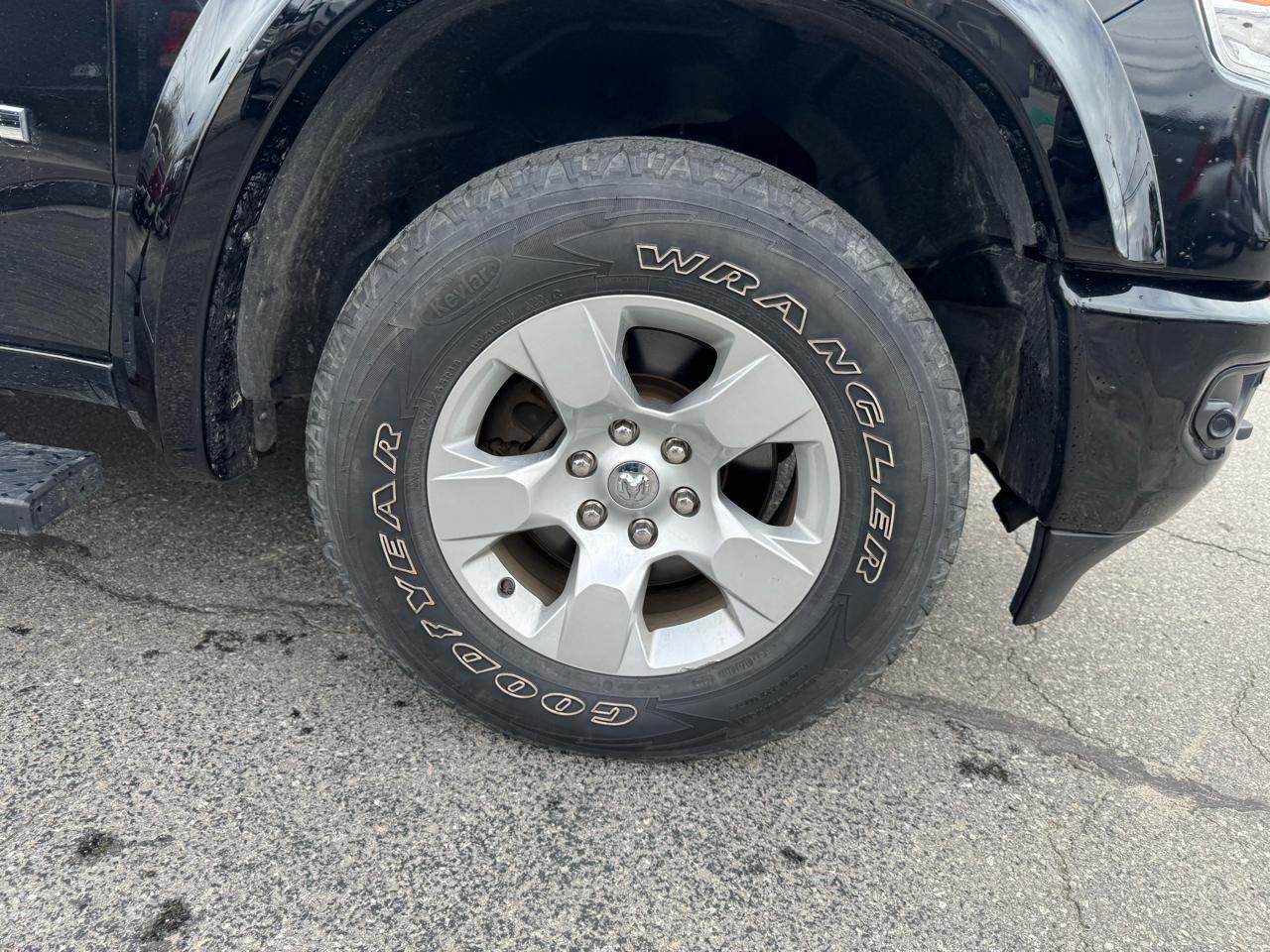 RAM 1500 Big Horn/Lone Star 4x4 Crew Cab 5'7" Box 2019