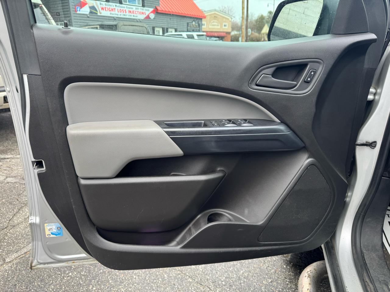 Chevrolet Colorado 4WD Crew Cab 128.3" WT 2016