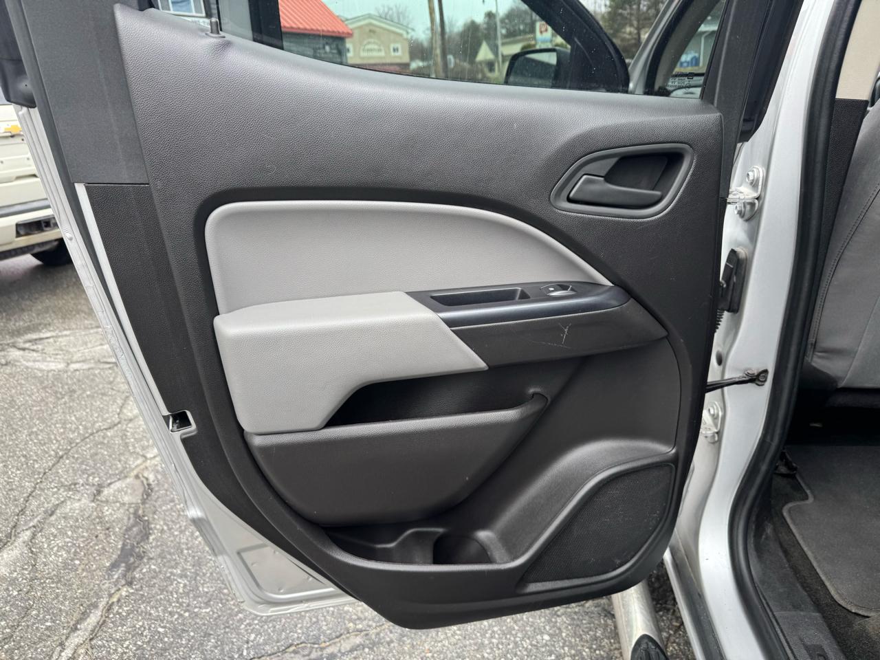 Chevrolet Colorado 4WD Crew Cab 128.3" WT 2016