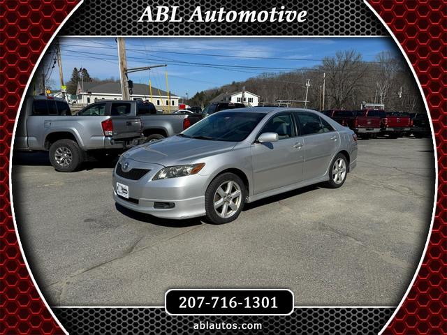Silver 2009 Toyota Camry SE Sedan Front-Wheel Drive Automatic