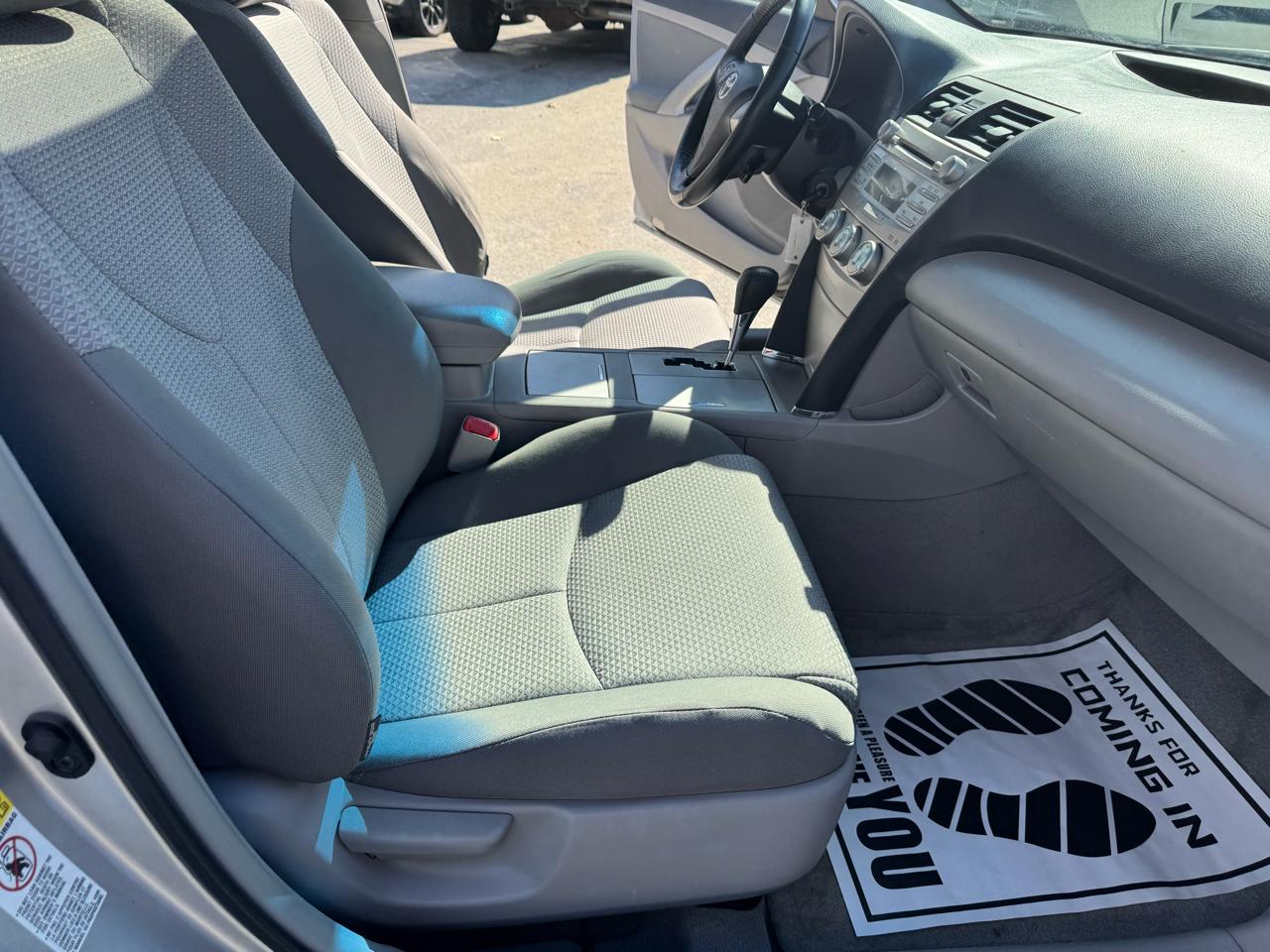 Toyota Camry 4dr Sdn SE Auto (Natl) 2009