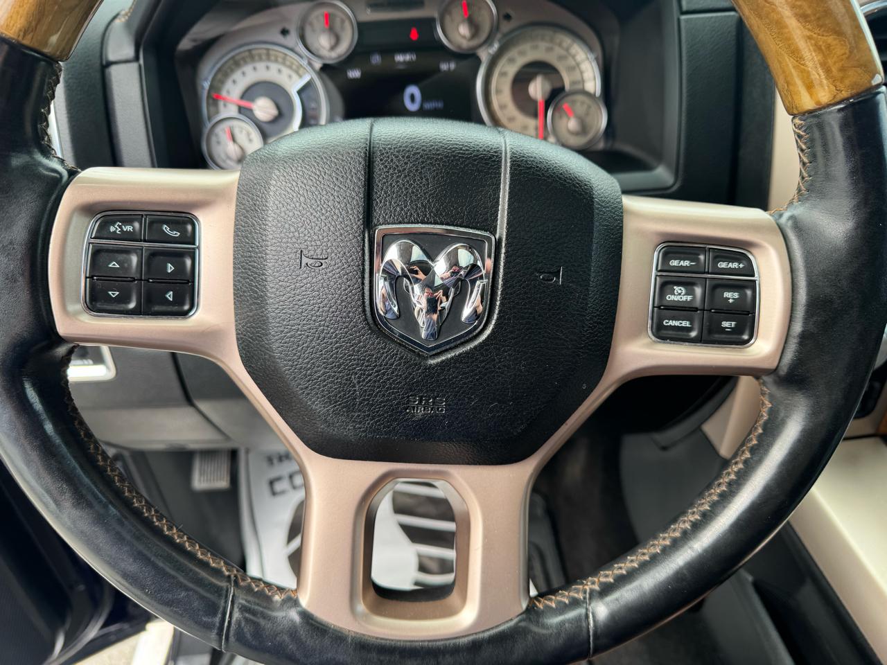 RAM 1500 Longhorn 4x4 Crew Cab 5'7" Box 2017