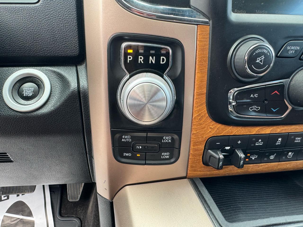 RAM 1500 Longhorn 4x4 Crew Cab 5'7" Box 2017