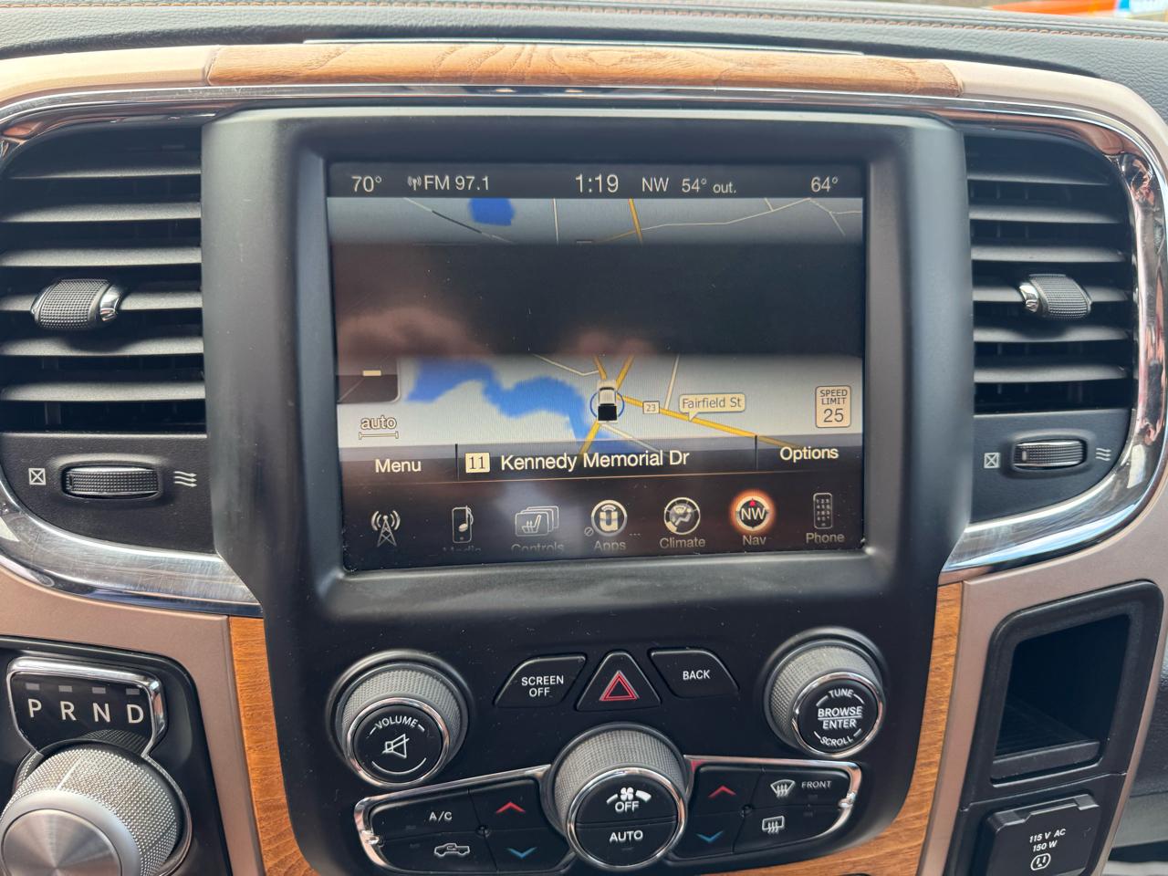 RAM 1500 Longhorn 4x4 Crew Cab 5'7" Box 2017