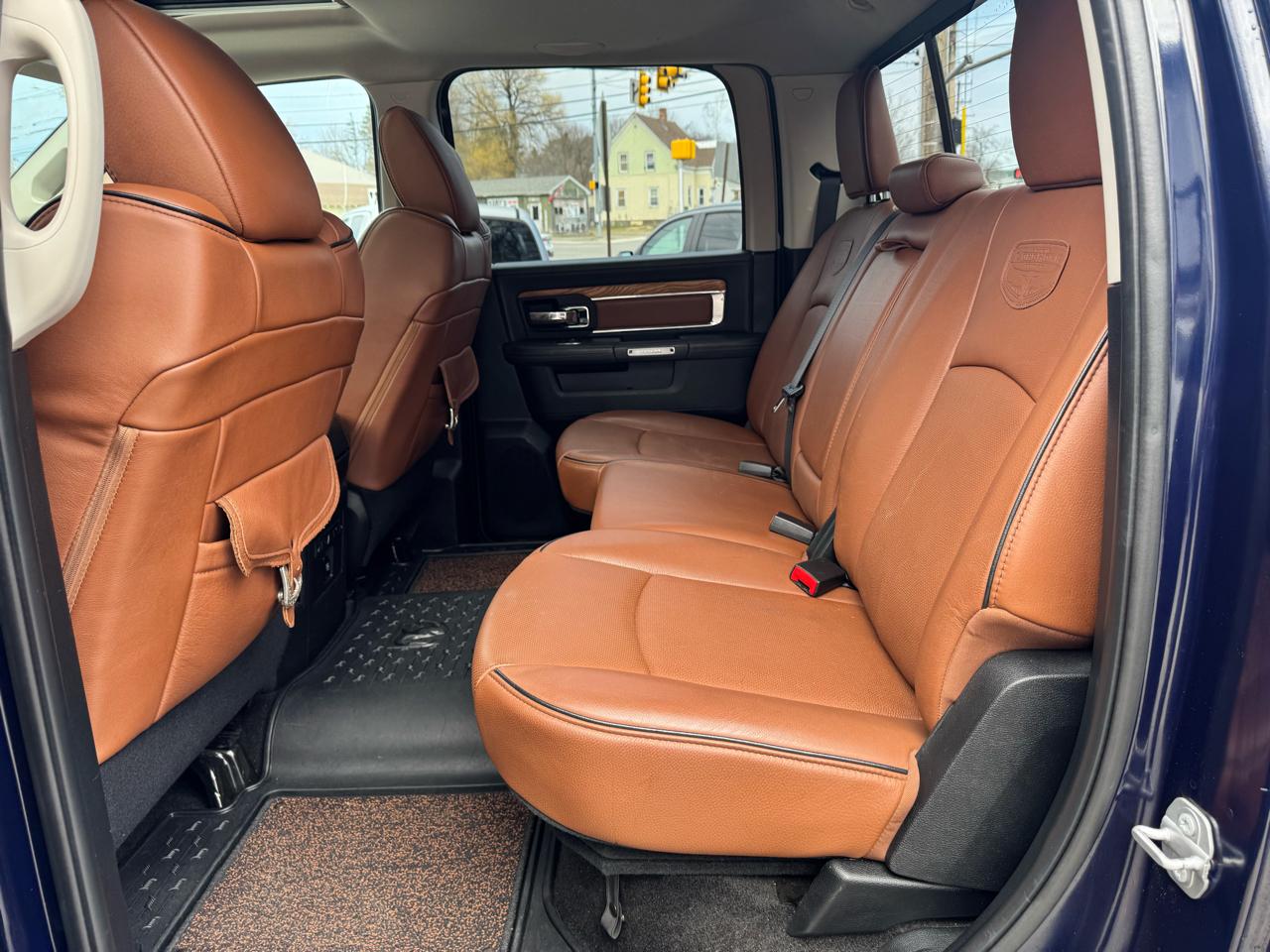 RAM 1500 Longhorn 4x4 Crew Cab 5'7" Box 2017