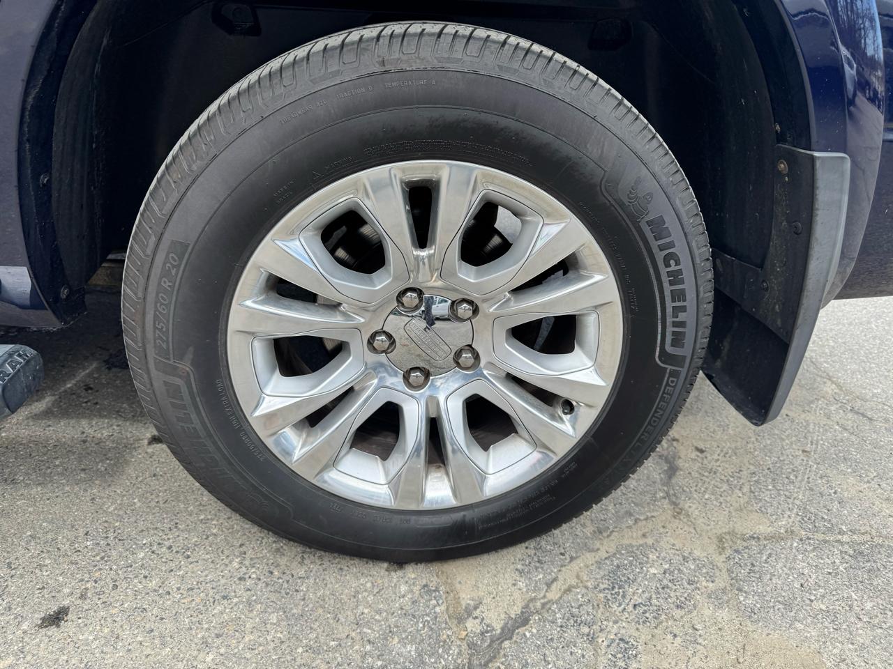 RAM 1500 Longhorn 4x4 Crew Cab 5'7" Box 2017