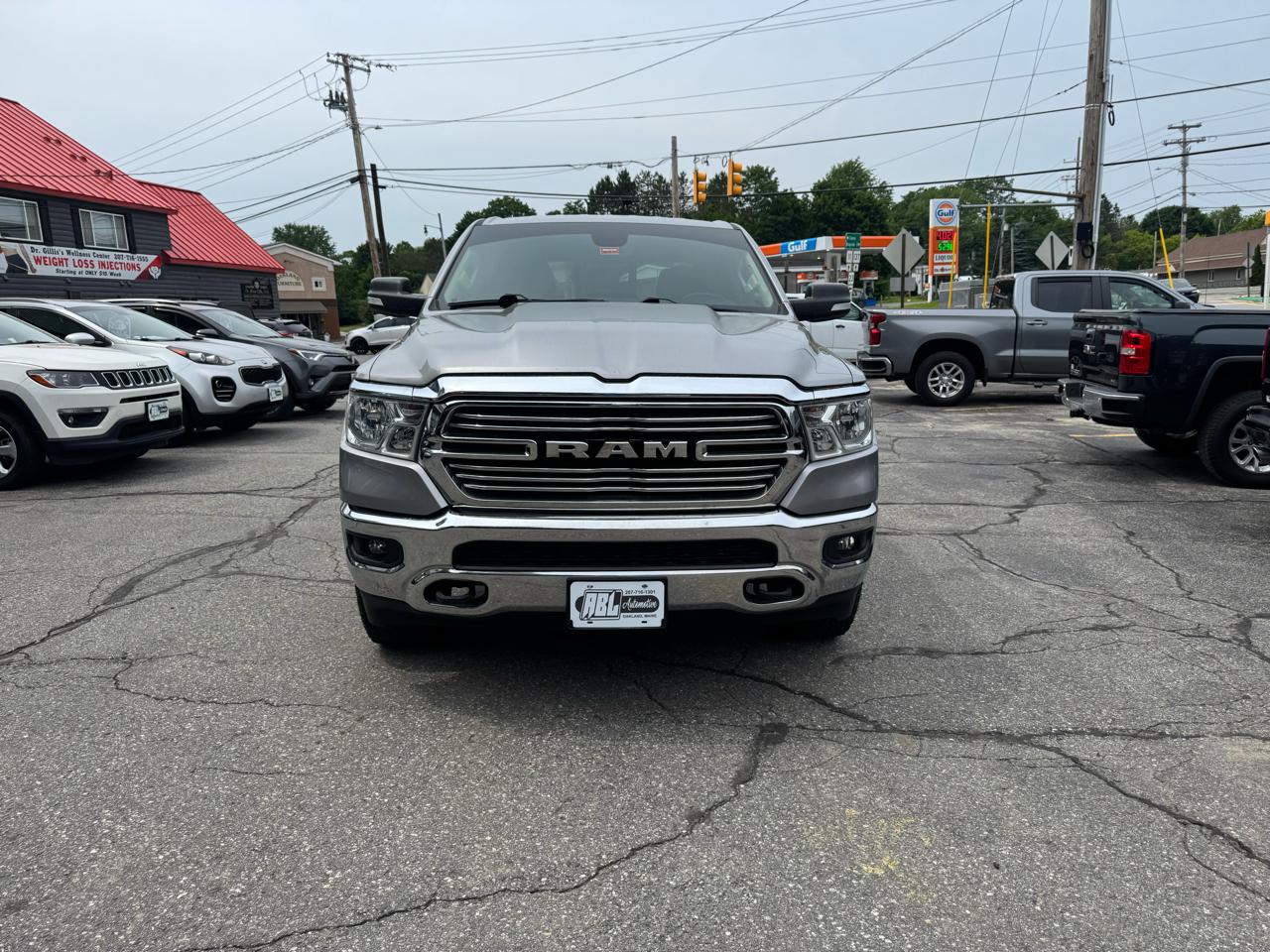 RAM 1500 Big Horn 4x4 Crew Cab 5'7" Box 2020