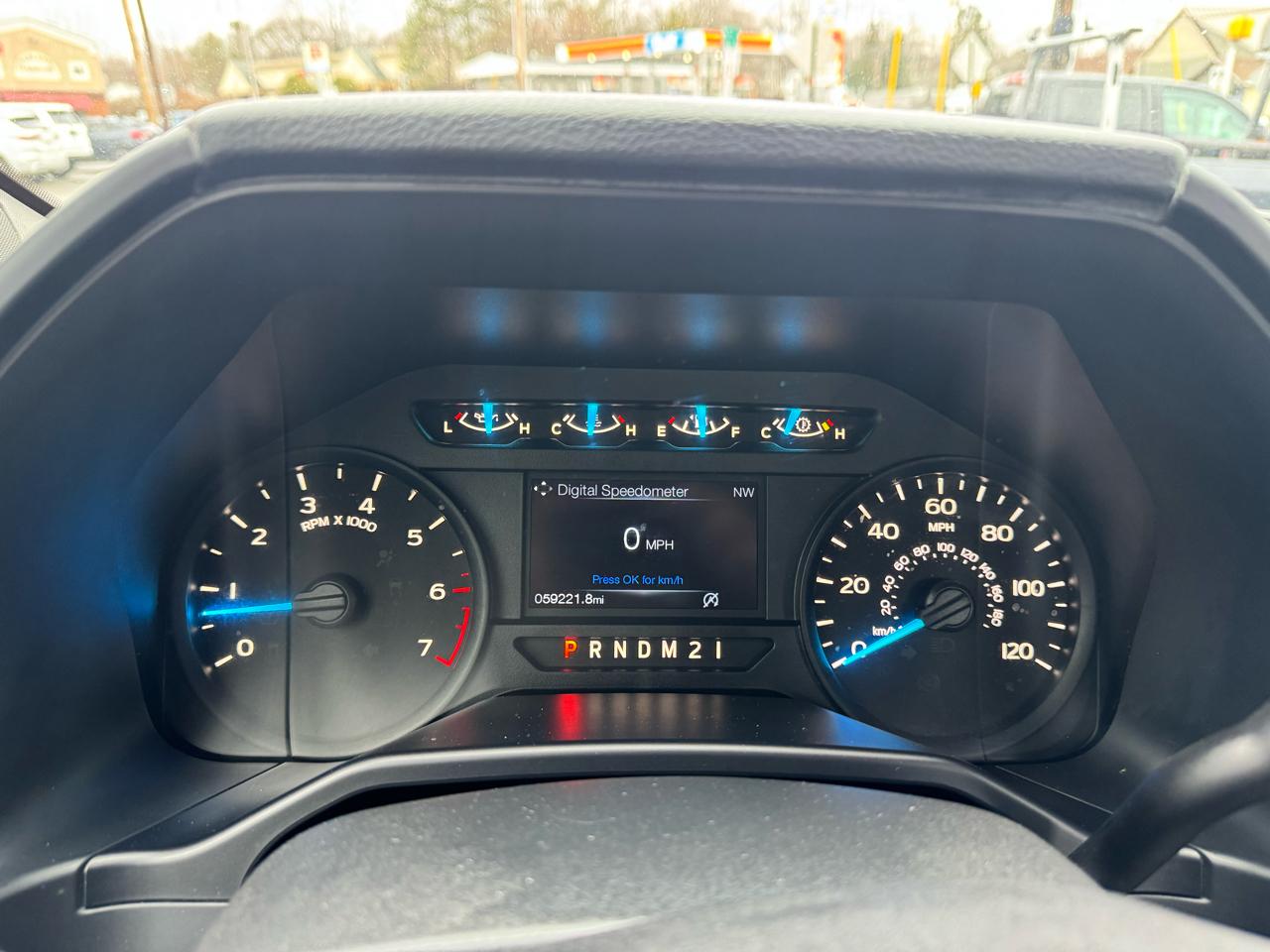 Ford F-150 4WD Reg Cab 141" XLT 2016