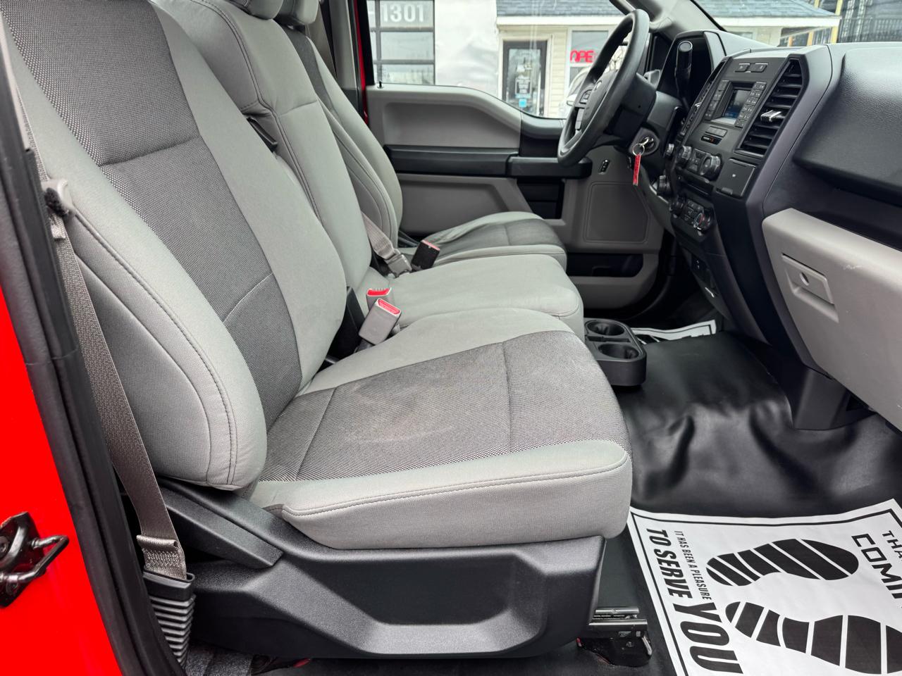 Ford F-150 4WD Reg Cab 141" XLT 2016