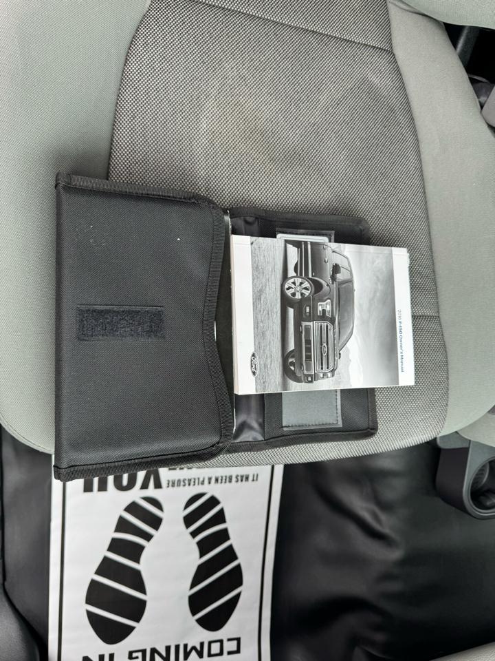 Ford F-150 4WD Reg Cab 141" XLT 2016