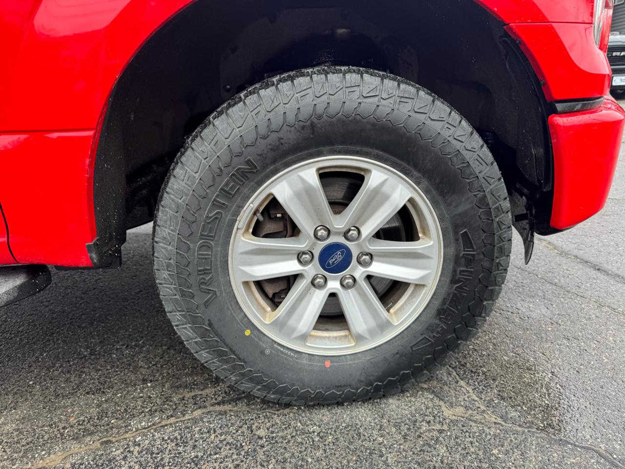 Ford F-150 4WD Reg Cab 141" XLT 2016