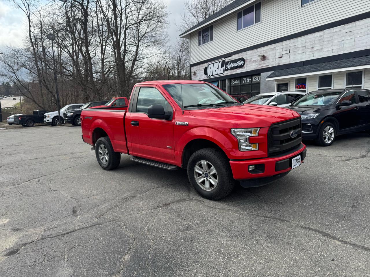 Ford F-150 4WD Reg Cab 122.5" XL 2016
