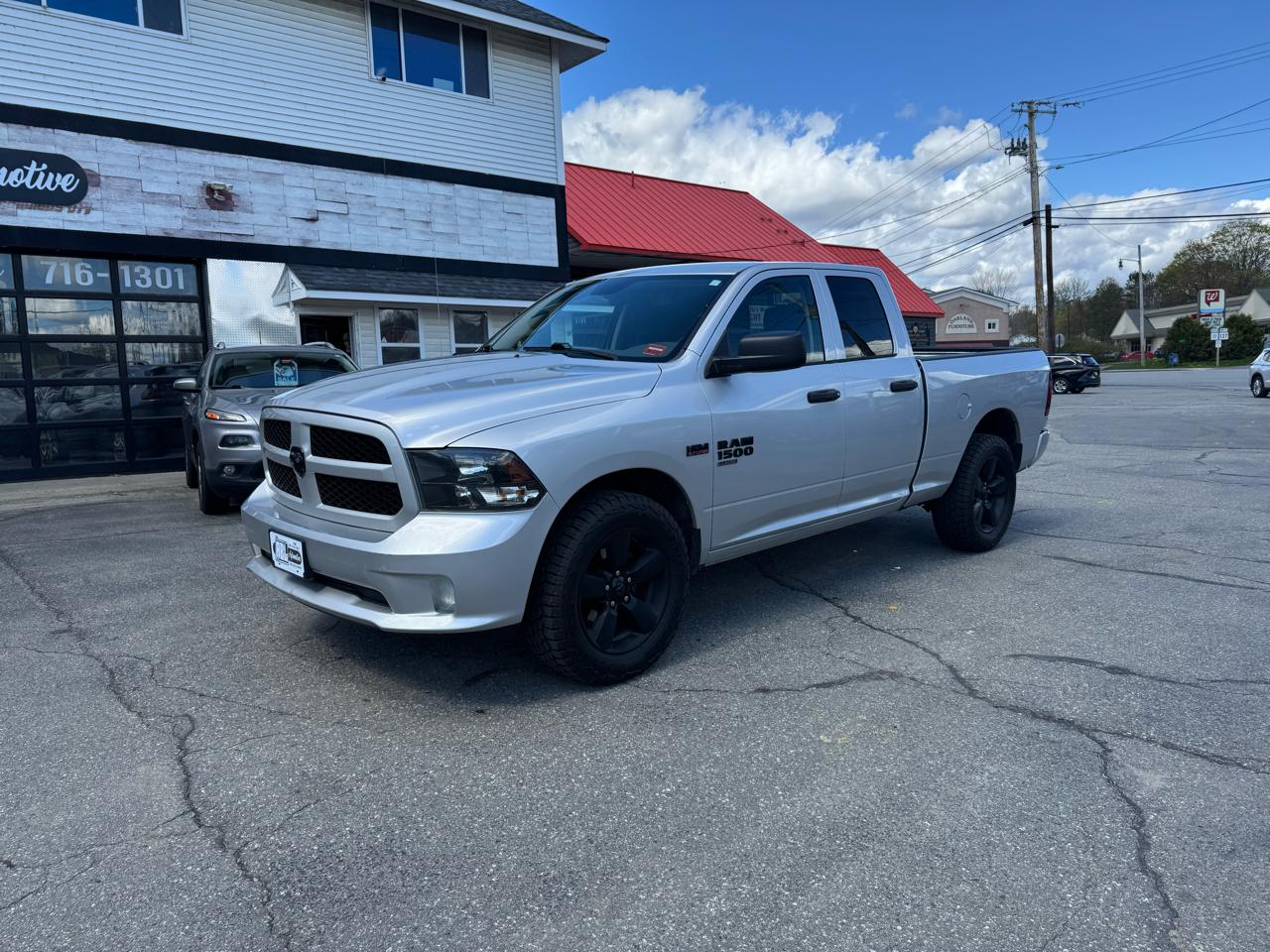 RAM 1500 Classic Express 4x4 Quad Cab 6'4" Box 2019
