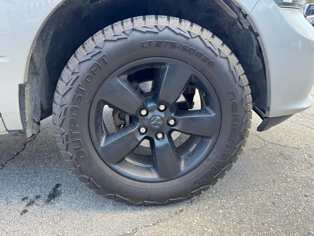RAM 1500 Classic Express 4x4 Quad Cab 6'4" Box 2019
