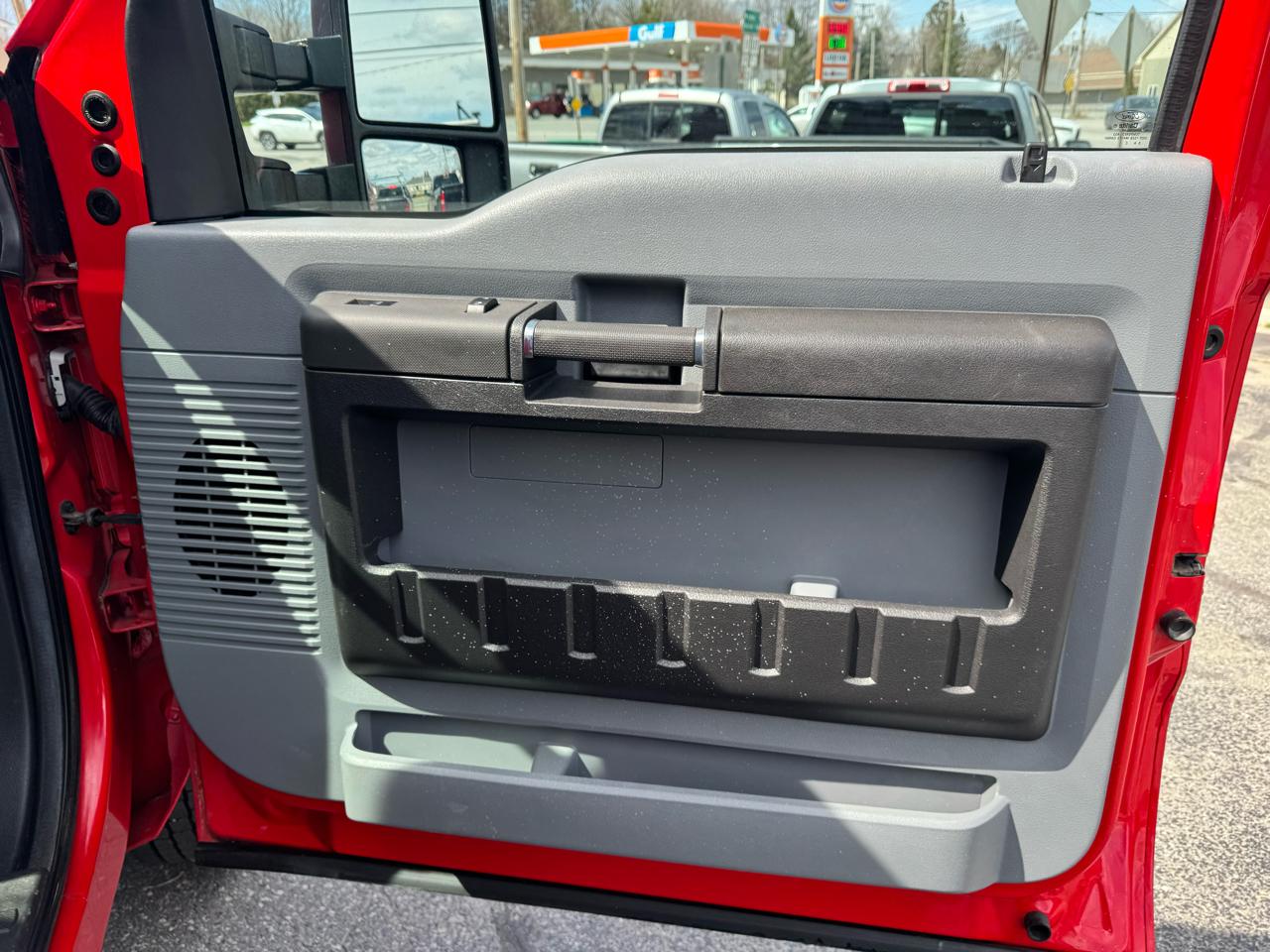 Ford Super Duty F-250 SRW 4WD Reg Cab 137" XL 2016