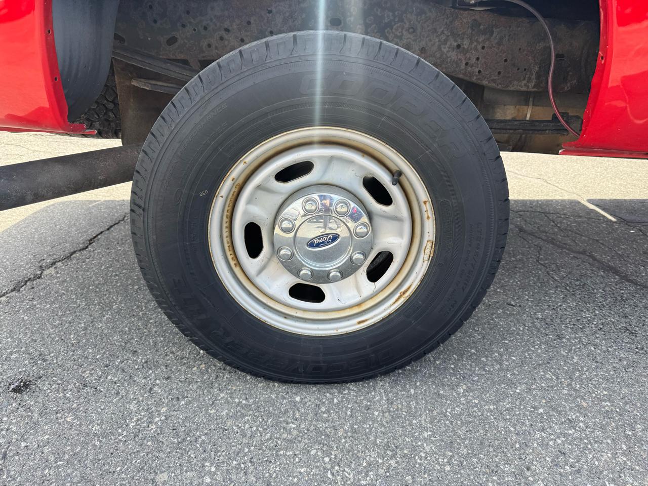 Ford Super Duty F-250 SRW 4WD Reg Cab 137" XL 2016